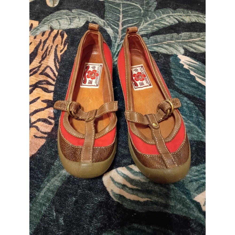 Y2K Lucky Brand Mary Jane Flats US 6 Red Canvas Brown Leather T-Strap Boho